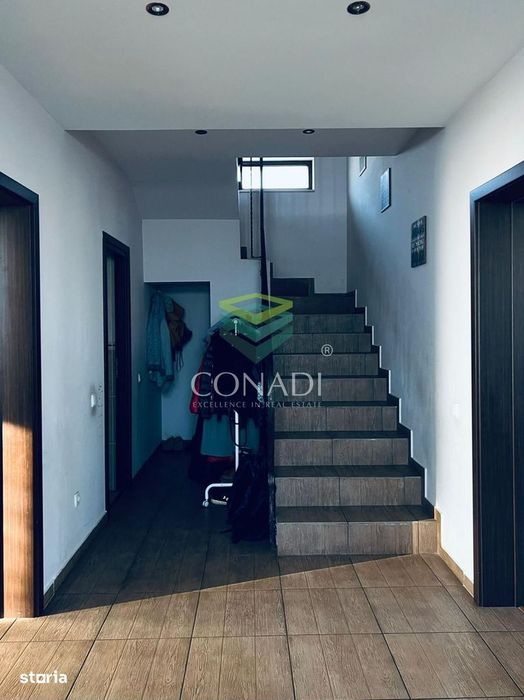 Vila cu teren si garaj in Ciolpani