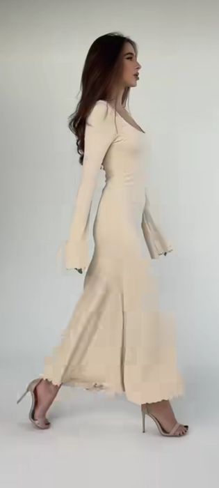 Продам Новые платья