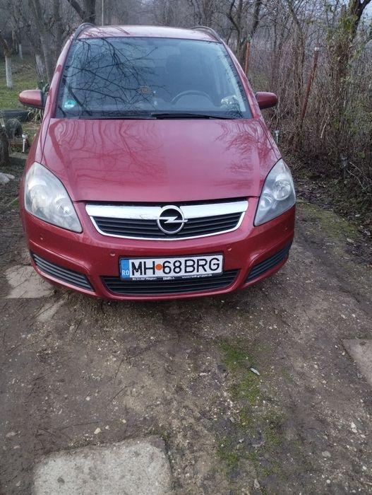 Opel Zafira b an 2006