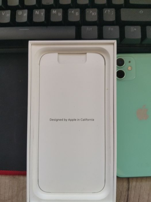 Продам IPhone 11 на 128 гигабайт