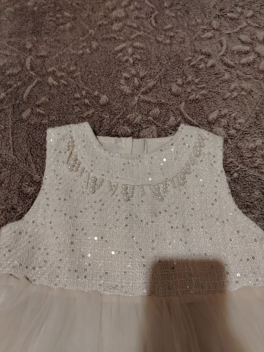 Платье белое нарядное на 4 года