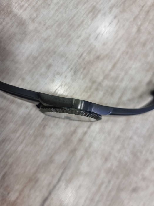 Мъжки часовник GUESS 42 мм