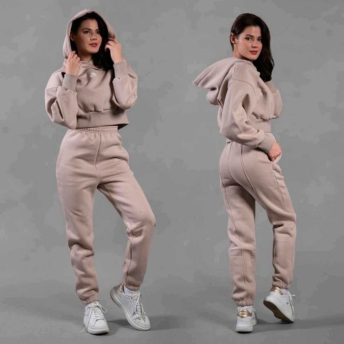 Дамски Екипи Nike