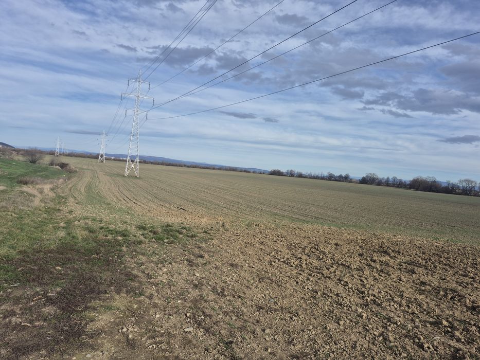 Teren arabil Vulcan - Colonia 1 mai