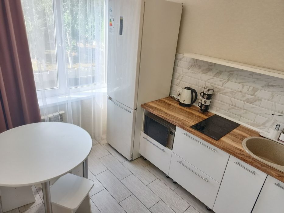 Посуточно 2-комнатная квартира  в центре (Достык)