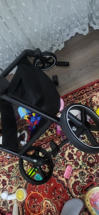 Продам коляску .. .