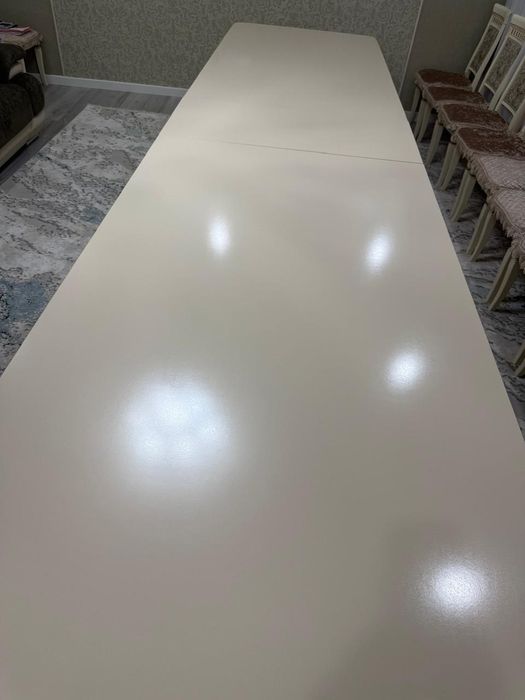 Продадим стол в очень отличном состоянии