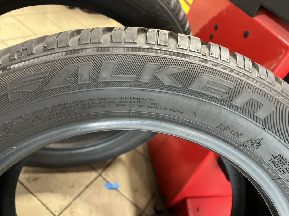 Зимни гуми 215/55 R17 Falken