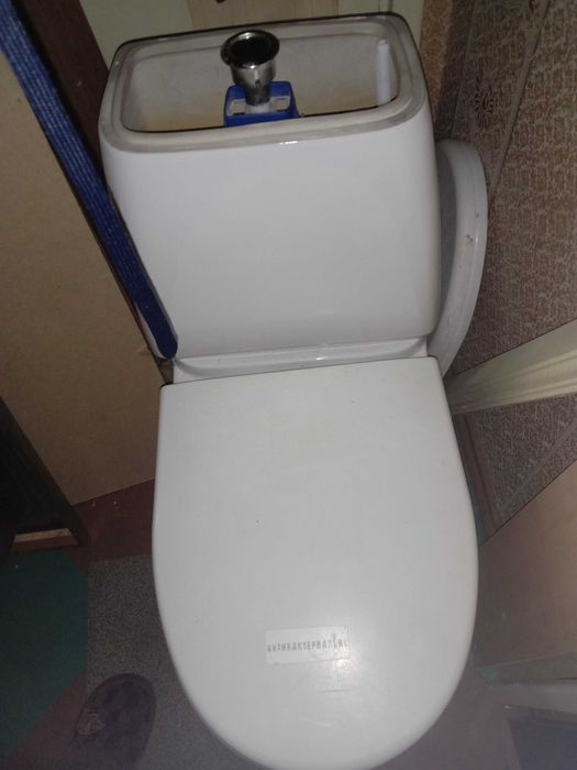 Сантехника, Унитаз