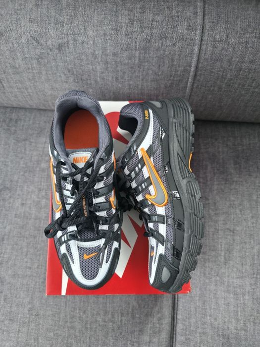 Adidasi nike p6000