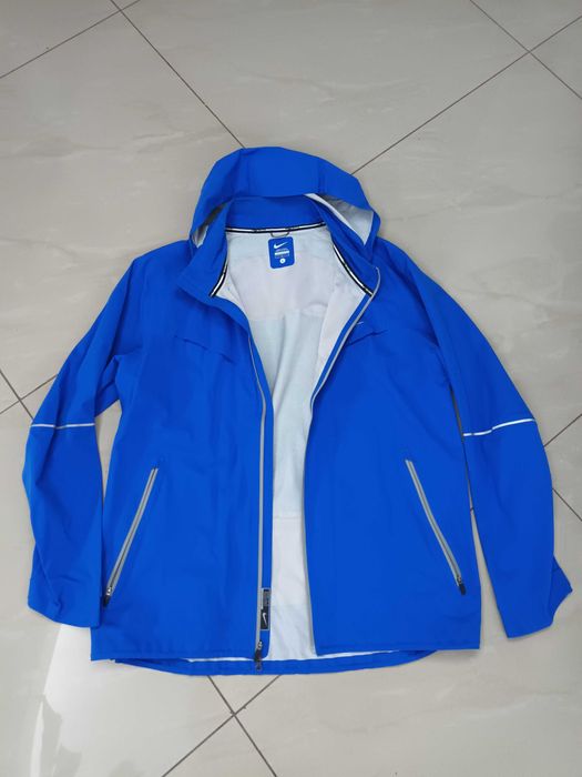 Jacheta "Nike" exceptionala