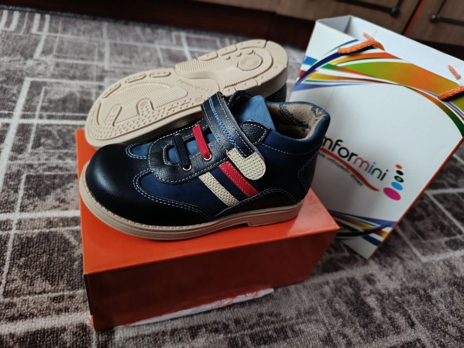 Продам ортопедические ботинки