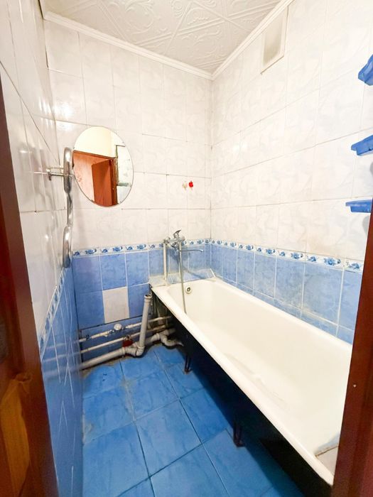 ПРОДАМ 3 Х-  4 мкр