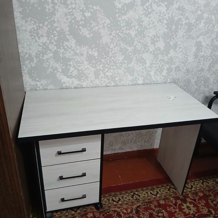 Stol va stul ofis uchun