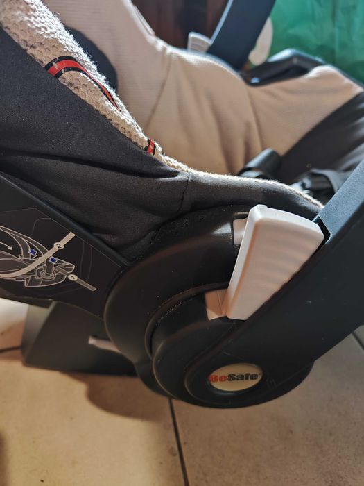 Бебешка кошница за кола BeSafe