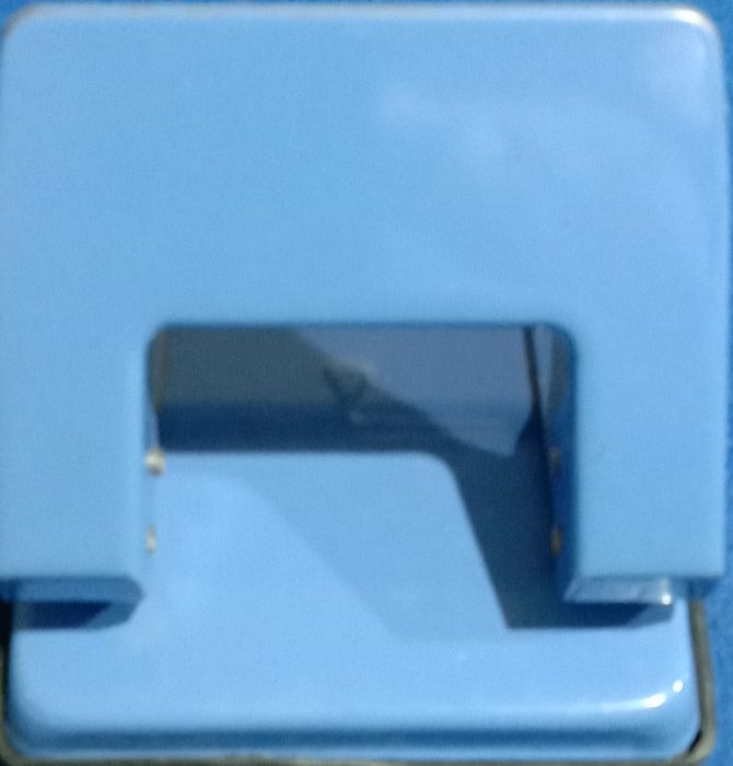 Продам степлер и дыракол по 500 тг