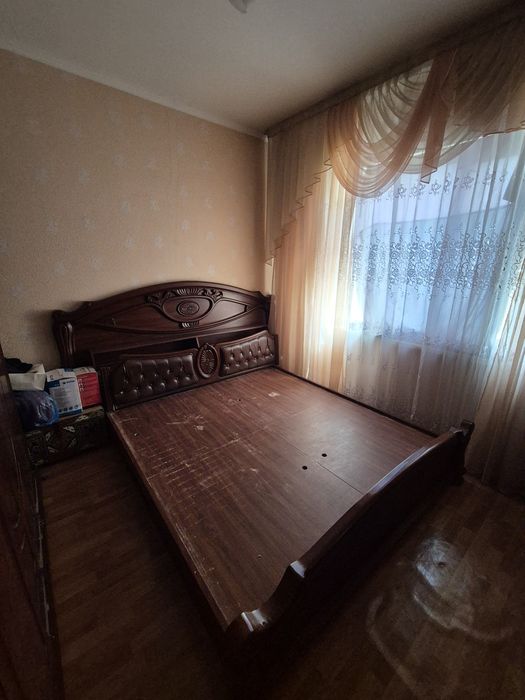 Спальный кровать