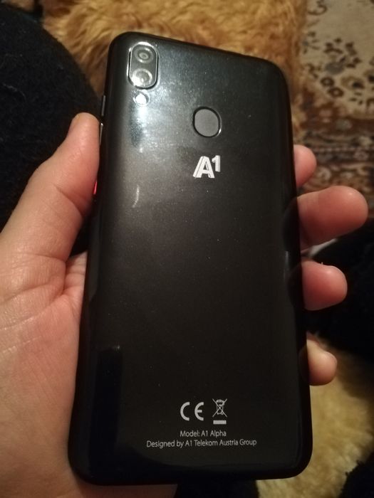 Отлично запазени, телефони