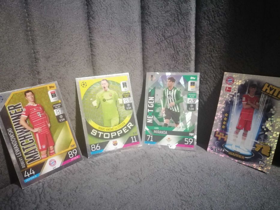 Лот 27бр Футболни карти Topps Match Attax & Panini Adrenalyn XL - Messi LEGEND, Ronaldo Silver LE, Vini Jr Black Edge, Bellingham & Gavi ROOKIE, Hakim