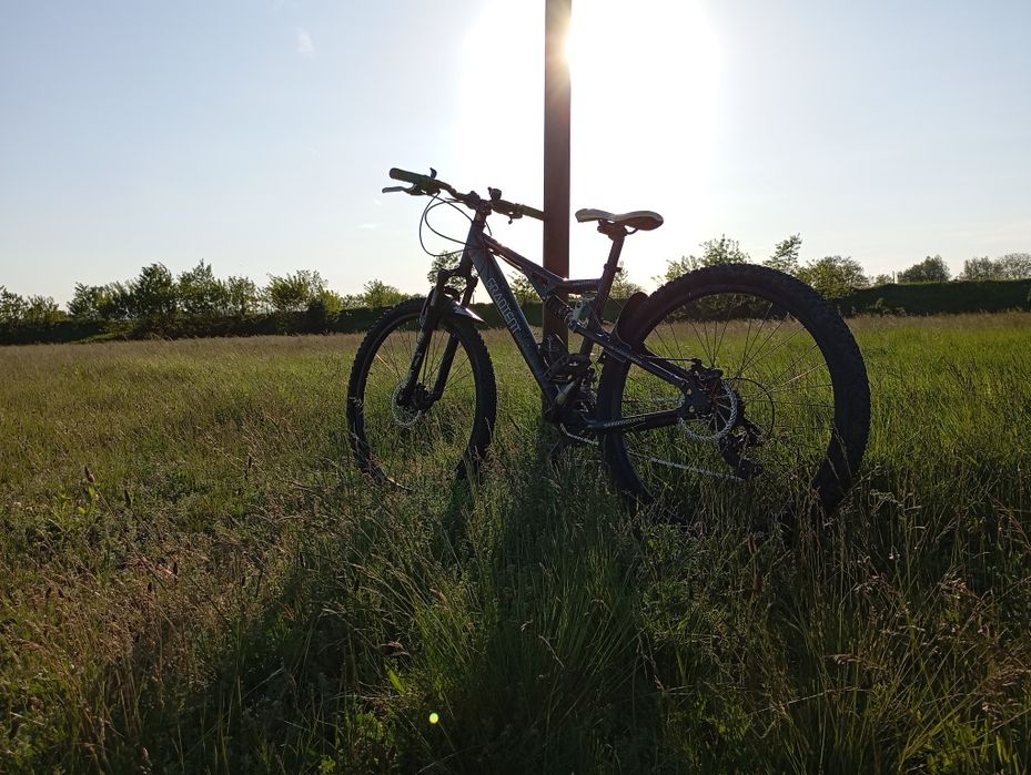 Vând bicicleta full suspension Apollo gradient