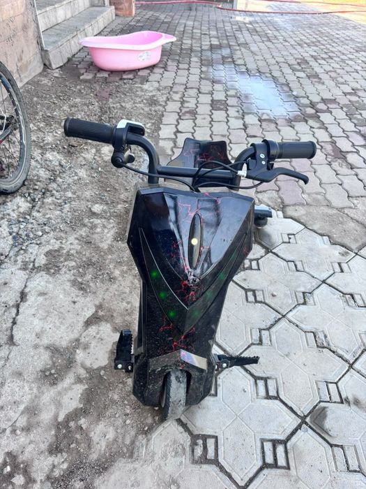 2 еуы 50к отдельно велик-25 дрифткар 35