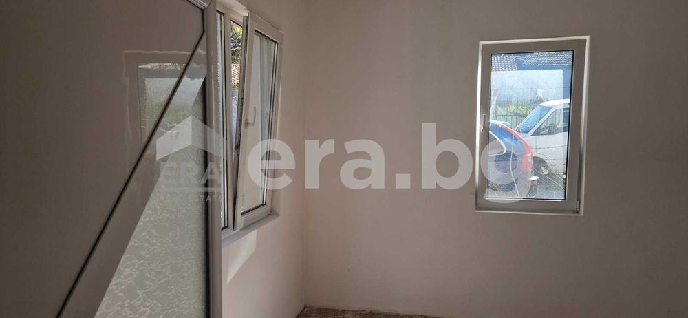 Къща на два етажа в кв."Аспарухово"