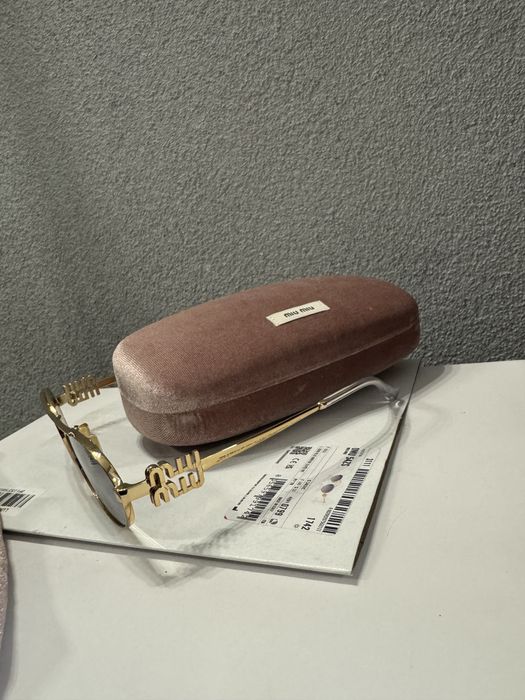 Слънчеви очила Miu Miu