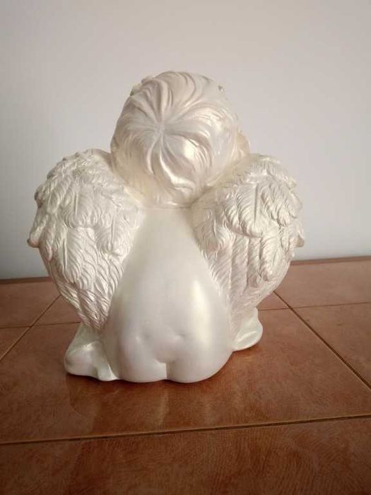 Statuetă Heruvim Sidefat din Polirășină – Decor Elegant, 25 cm