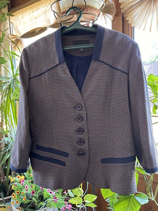 Продам платья, пиджаки