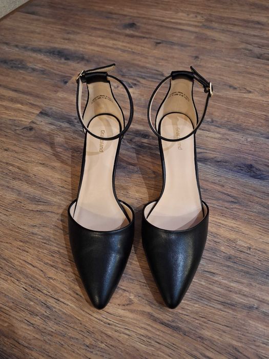 Дамски официални, ниски токченца,размер 38