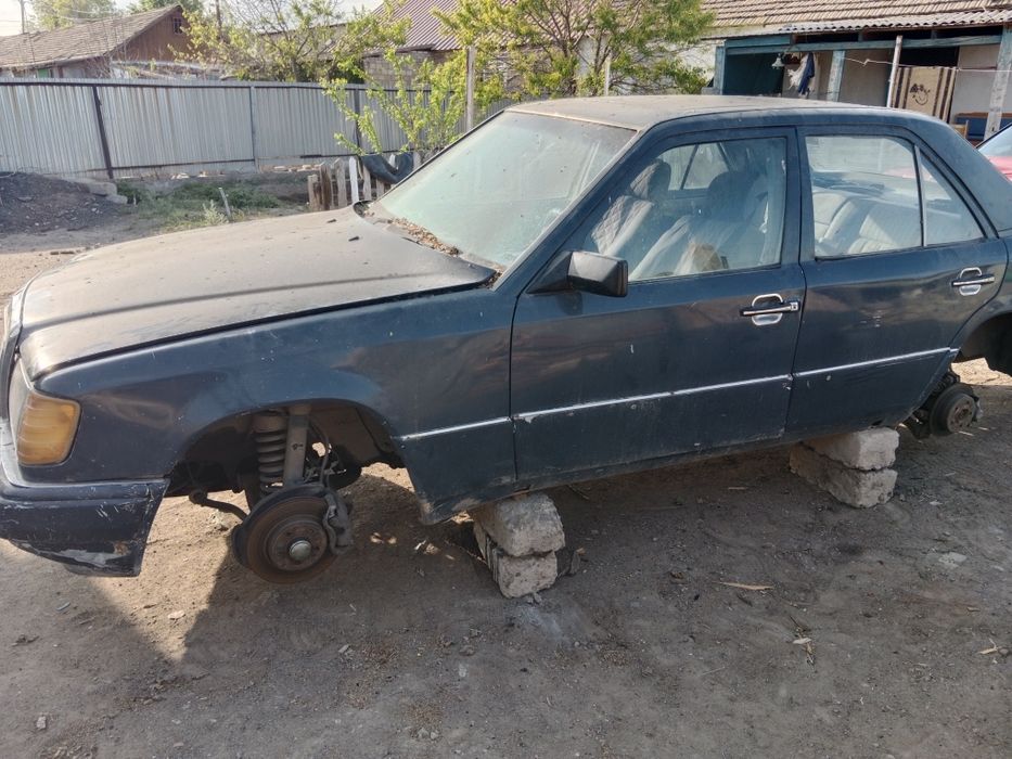 По запчастям мерс230