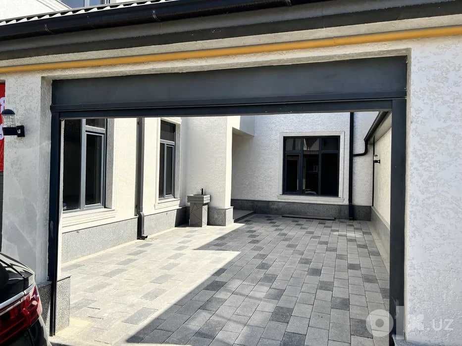Срочно! Новый 3-этажный коттедж в ЖК ONIX — 260 м²