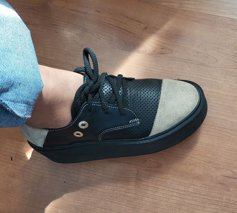 Продам демисезонные ботинки