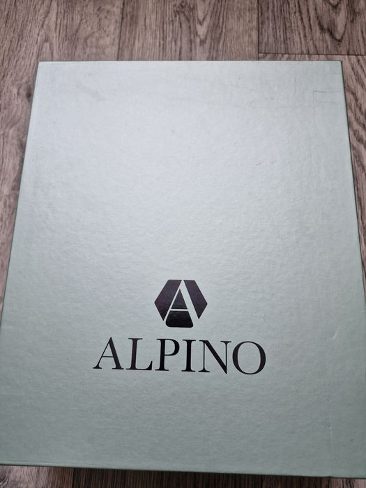 Продам зимние натуральные ботинки