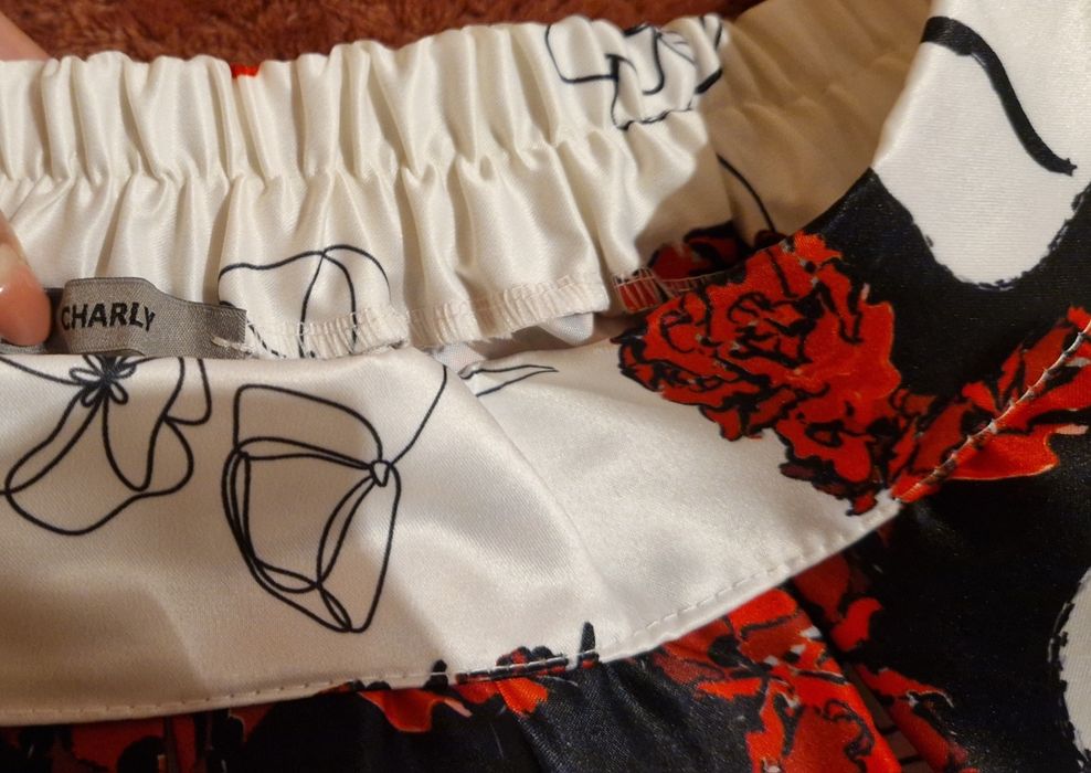 Fustă mini evazată
