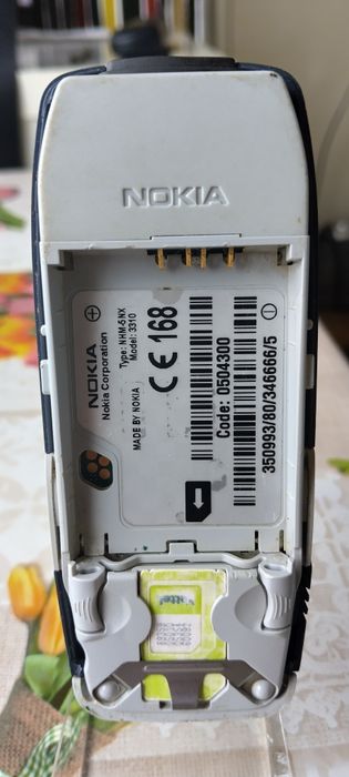 Нокия 3310 с чисто нова батерия и зарядно.