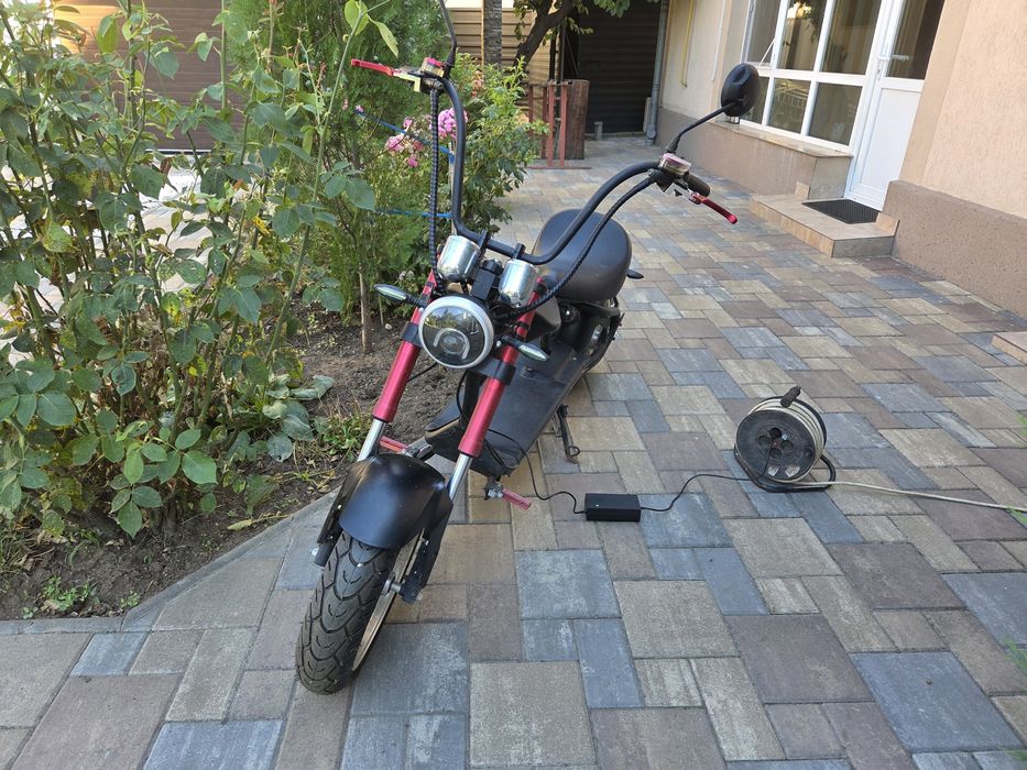 Vand motoscuter electric
