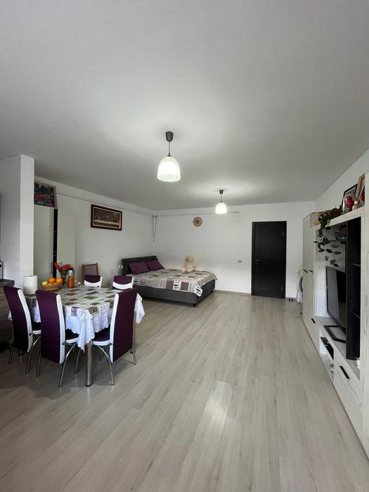 Garsoniera de vanzare