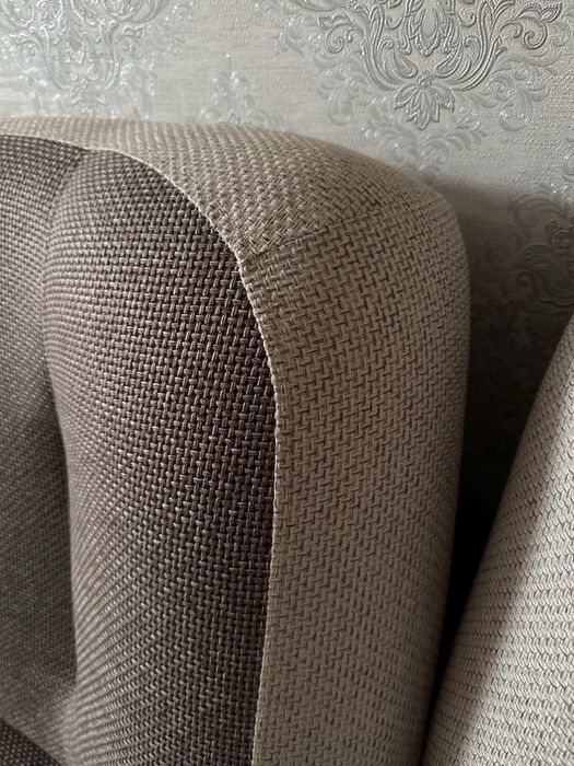 Продам диван с креслами