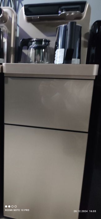 Кулер с фреоном с чайным набором