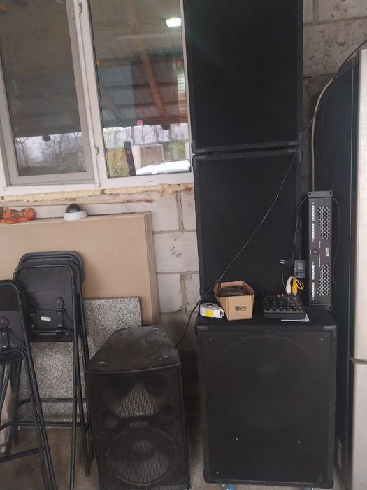 Vând doua boxe mari