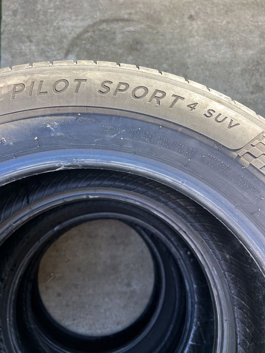 235 60 18 Michelin pilot 4 vara dot 2022