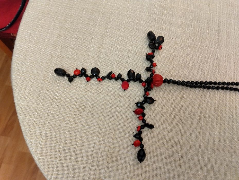 Красиво колие,бижу