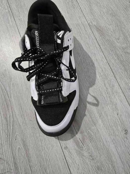 Vand Nike Sport Dunk Low.