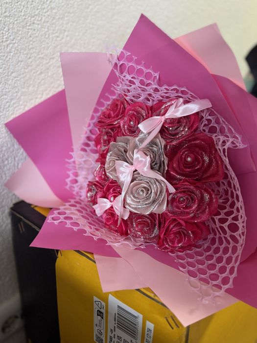 Buchet de flori din satin