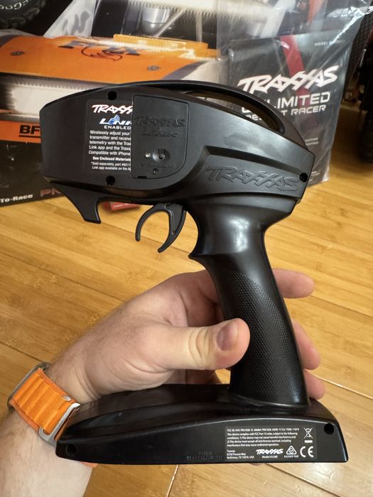 Automodel Traxxas UDR