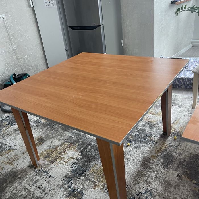 Кухонный стол 3 штук бар