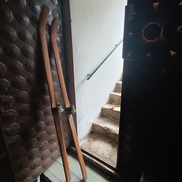 Ски за сняг много стари