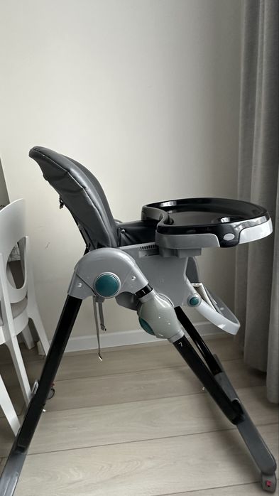 Продам детский столик