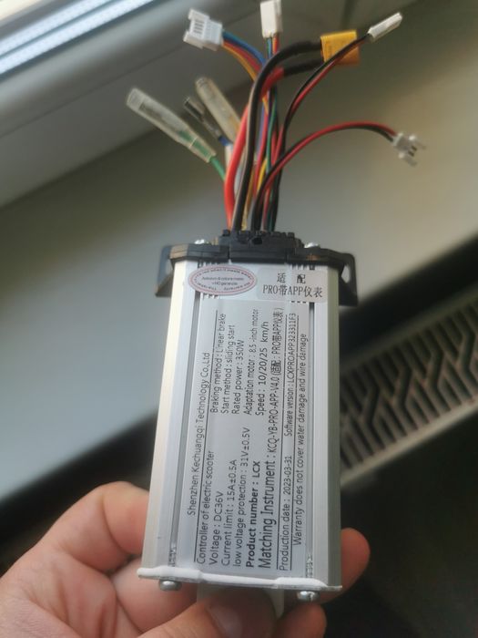 Controler trotineta